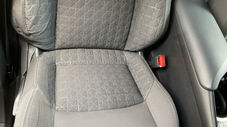 Toyota C-HR 1.8 Hybrid Design 5dr CVT Hybrid Hatchback